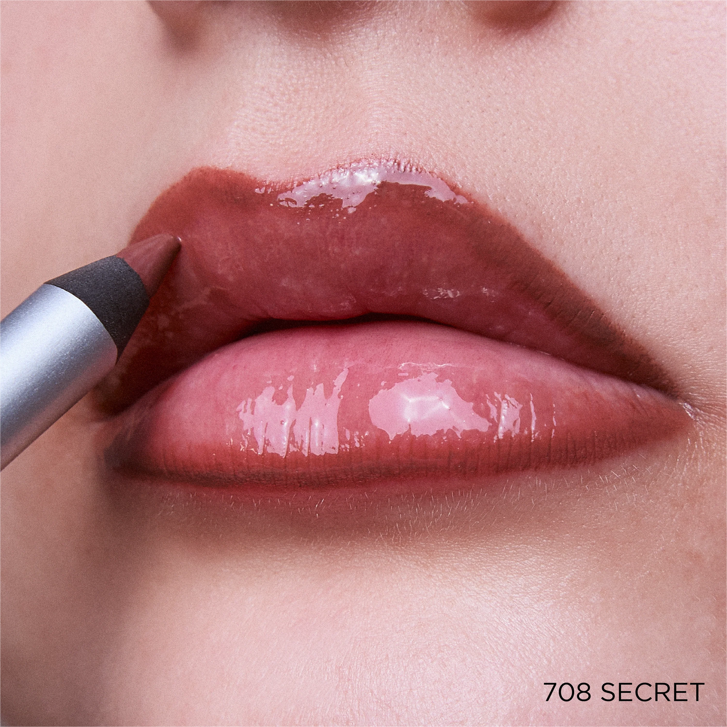 CREAMY LONGLASTING LIP PENCIL