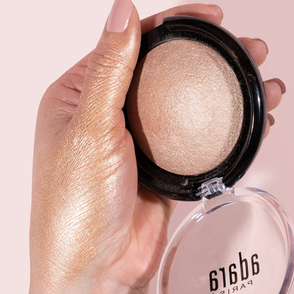 CELEBRITY HIGHLIGHTING POWDER
